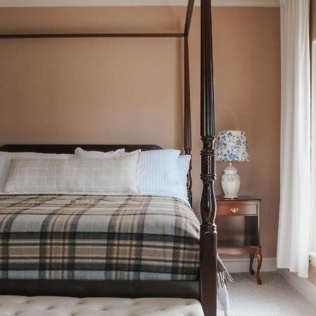The Cooper'S Inn Shelburne Extérieur photo